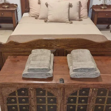 μαγευτική κωνσταντίνα Vila